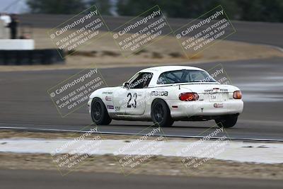 media/Nov-16-2025-CalClub SCCA (Sun) [[2975c16dfc]]/Group 4/Turn 1/